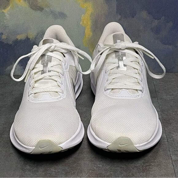 Nike Downshifter 10 CI9984-100 Women's White/Metallic Silver Running Shoe Size 7 - Picture 6 of 16